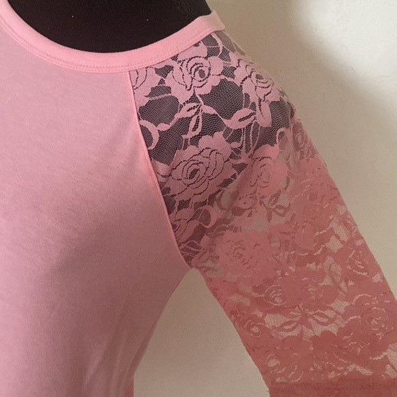 Zenana Pink Short Sleeve Shirt With Rose Lace Sleeves - Picture 11 of 16